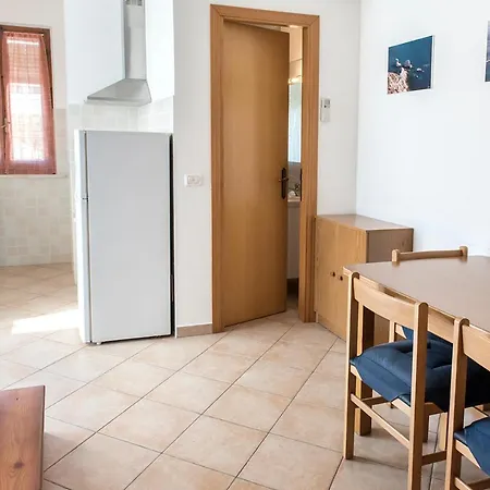 M35 - Marcelli, Trilocale Con Terrazzo E A/c 公寓